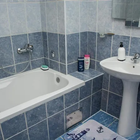 Vesna アパート ドボイ